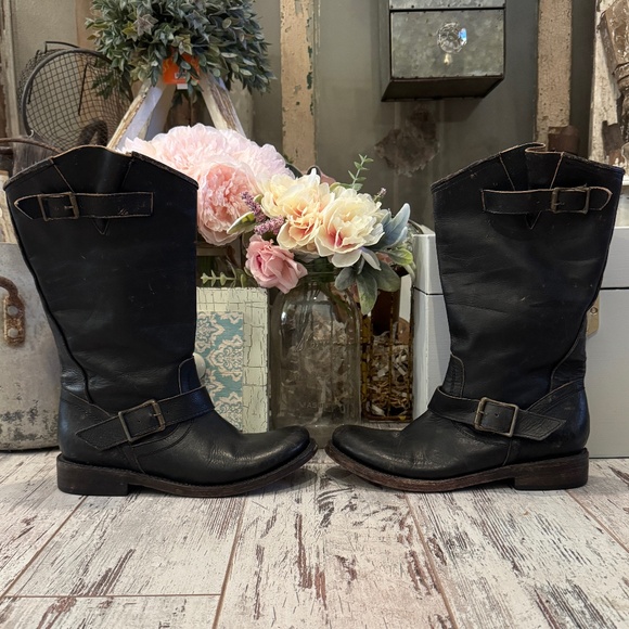 FREEBIRD CROSBY BOOTS | BLK DISTRESSED LEATHER | MOTO FESTIVAL | Free People | 9 - Picture 5 of 15